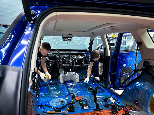 Шумоизоляция автомобиля Ford Focus по варианту Премиум